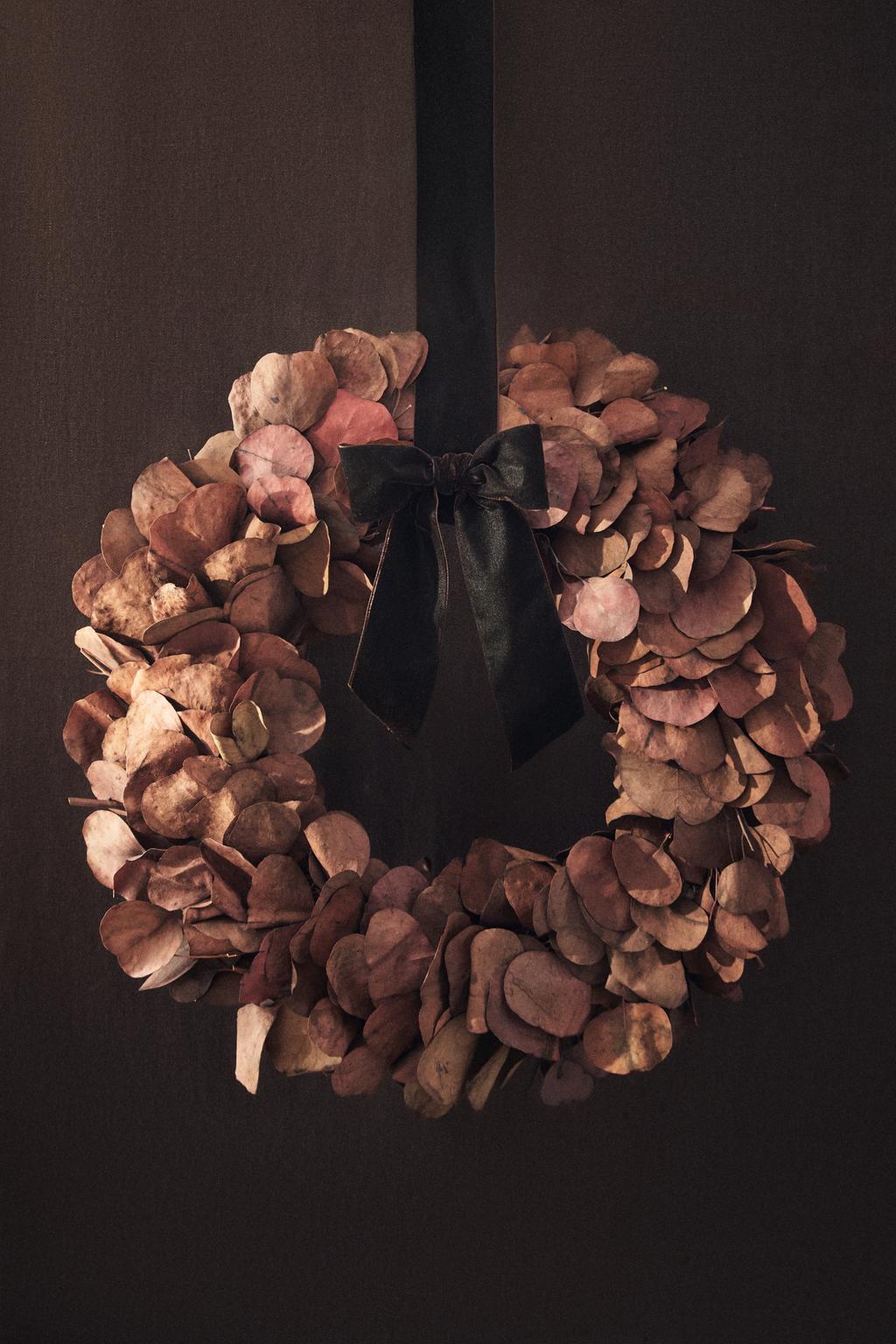 Рождественский венок из эвкалипта