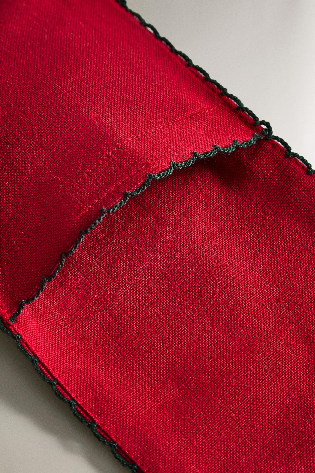 Набор вышитых новогодних ободков для столовых приборов (набор из 2 штук)