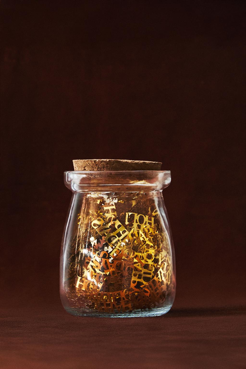 Блестящая рождественская конфетти в форме снежинок