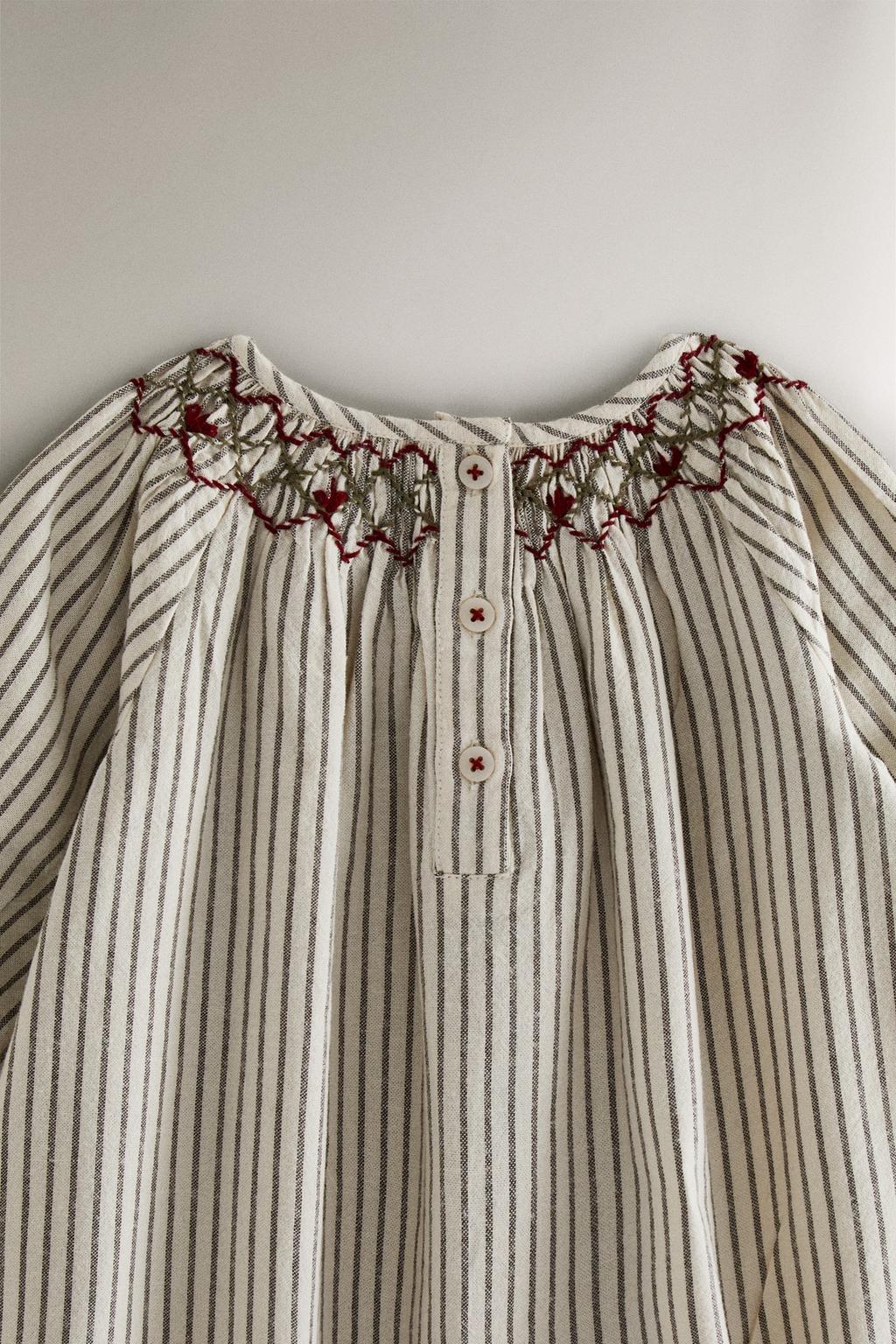 Ползунки для младенцев с рождественскими полосками и складками