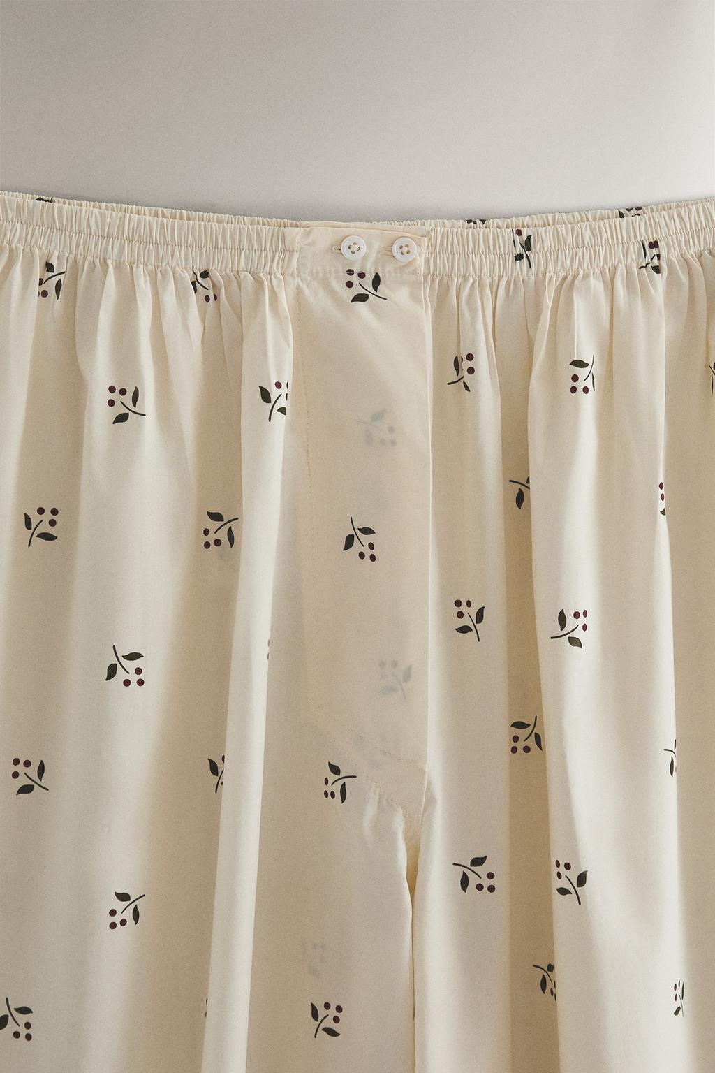 Штаны с рождественским принтом листьев