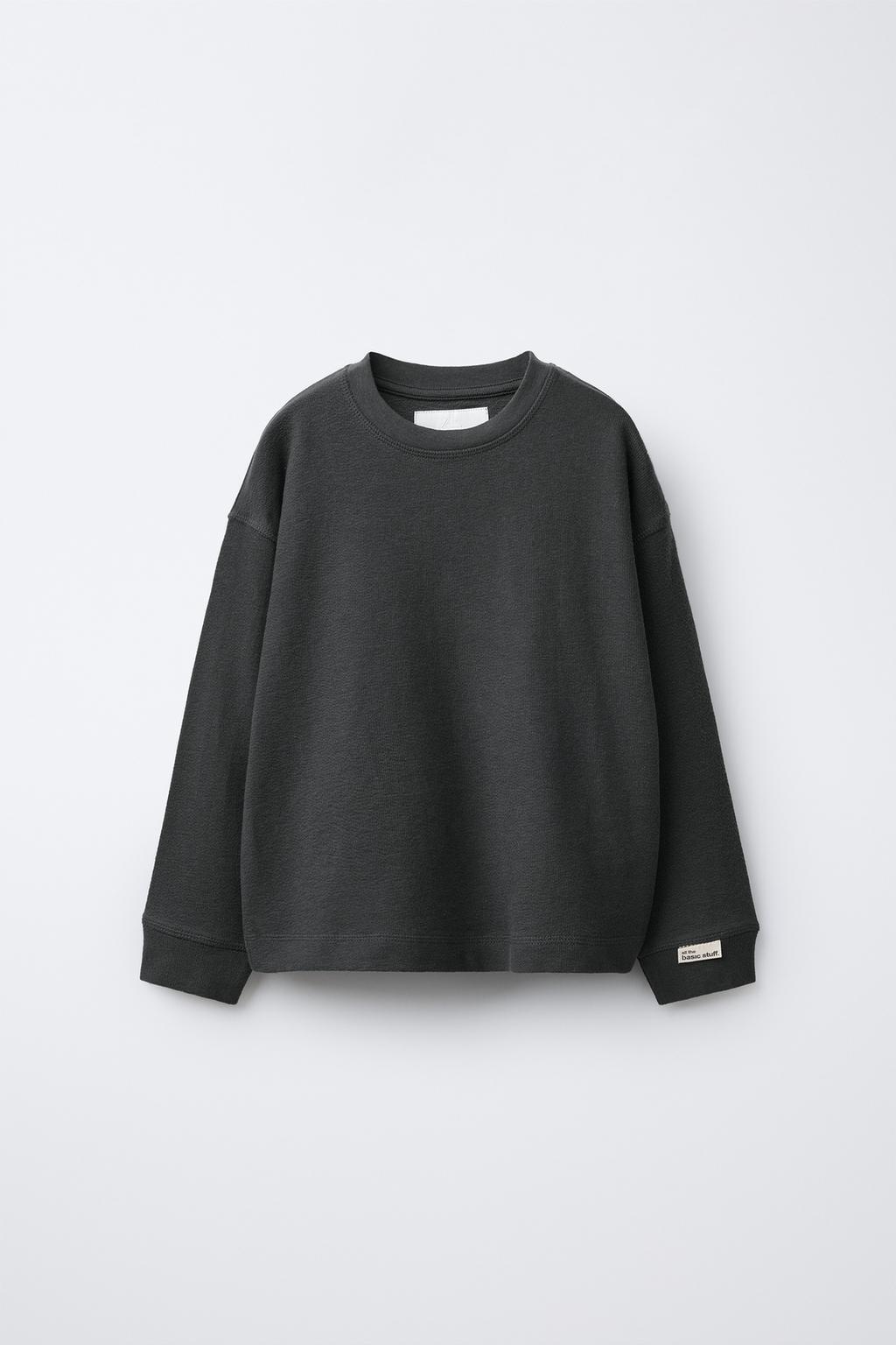 ФУТБОЛКА ИЗ РЕЛЬЕФНОЙ ТКАНИ