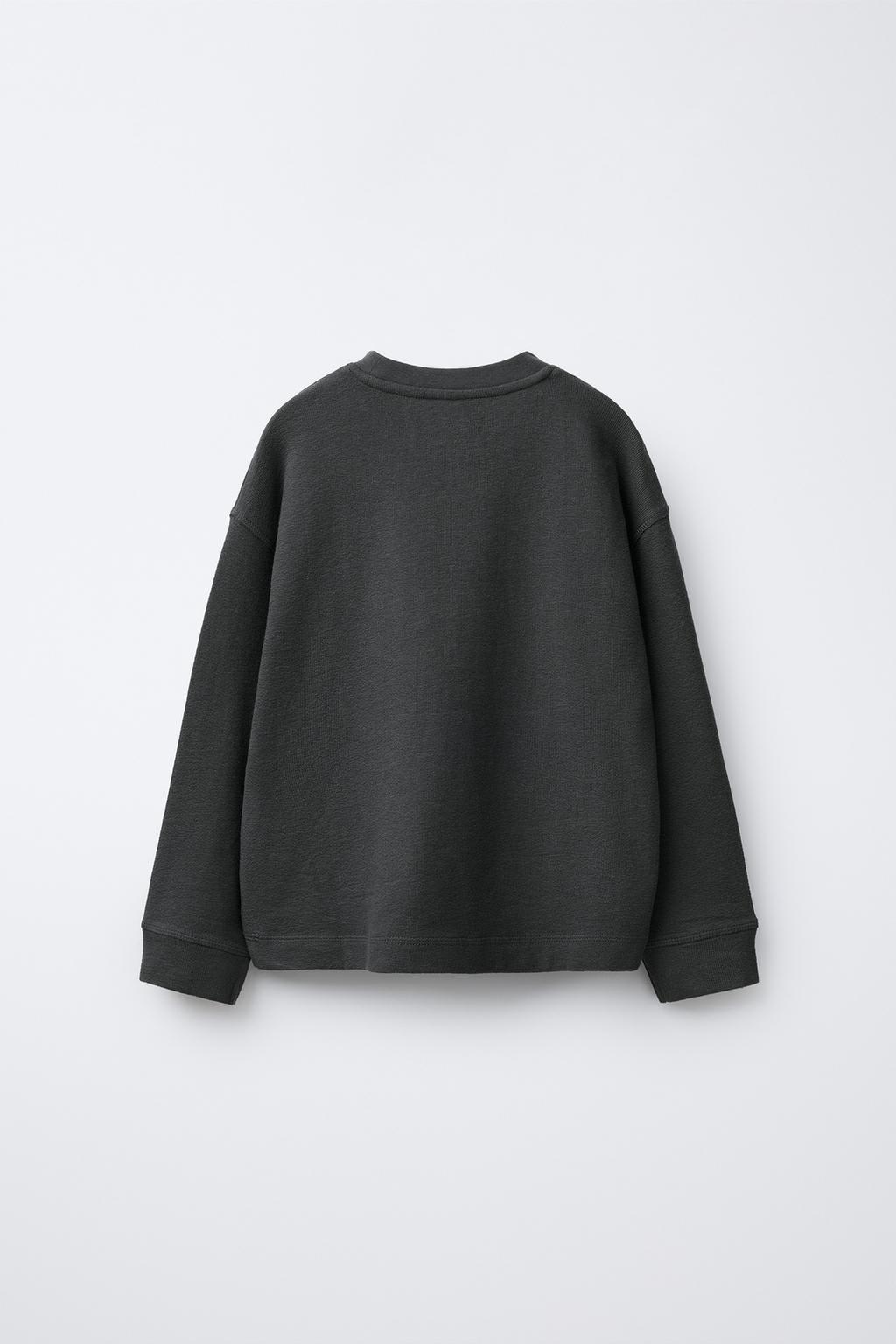 ФУТБОЛКА ИЗ РЕЛЬЕФНОЙ ТКАНИ