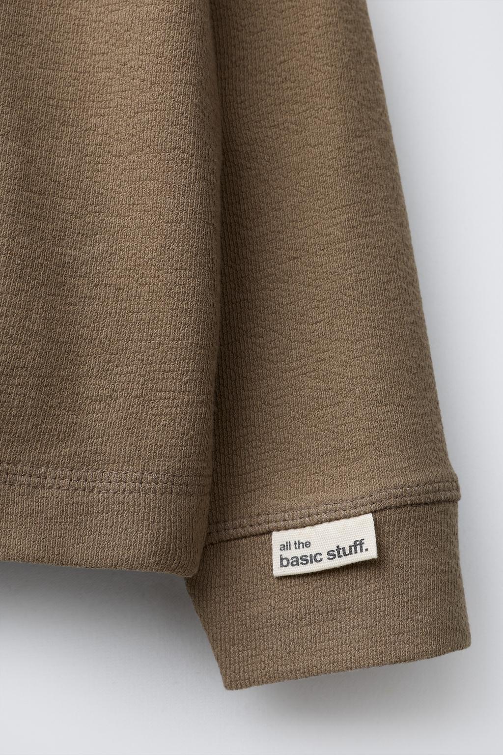 ФУТБОЛКА ИЗ РЕЛЬЕФНОЙ ТКАНИ