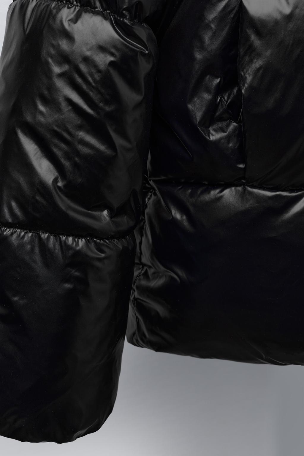 SHINY HOODED PUFFER JACKET WITH FAUX FUR LINING