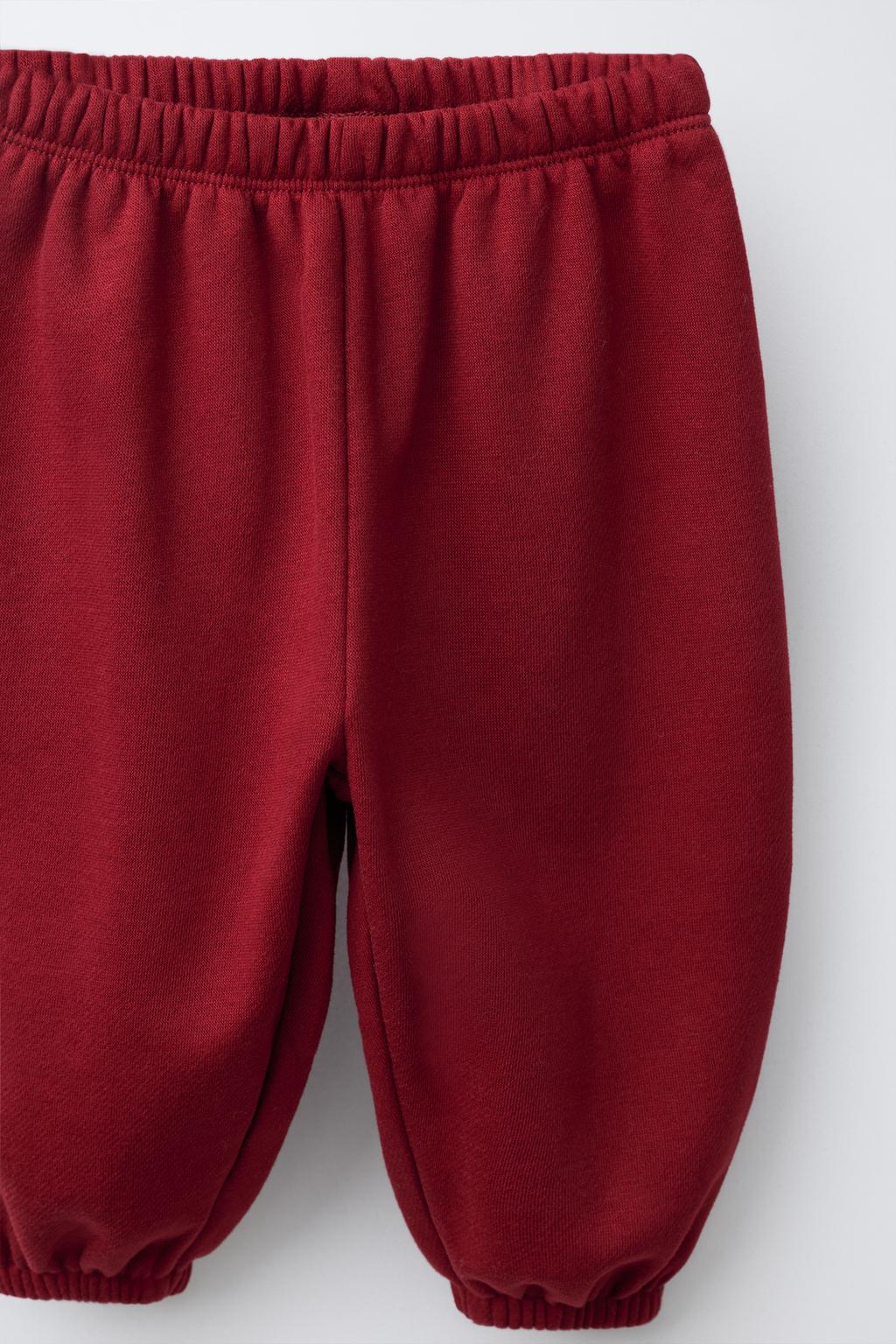 КОМПЛЕКТ ИЗ ТОЛСТОВКИ С МАХРОВОЙ АППЛИКАЦИЕЙ И БРЮК-ДЖОГГЕРОВ