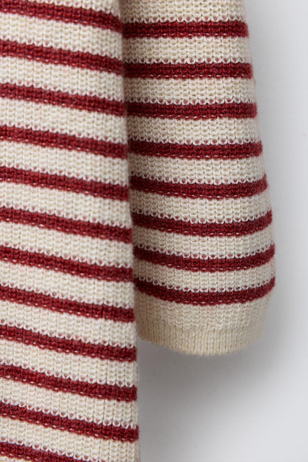 ВЯЗАНЫЙ КОМБИНЕЗОН В ПОЛОСКУ С ВЫШИТЫМ ДЕРЕВОМ