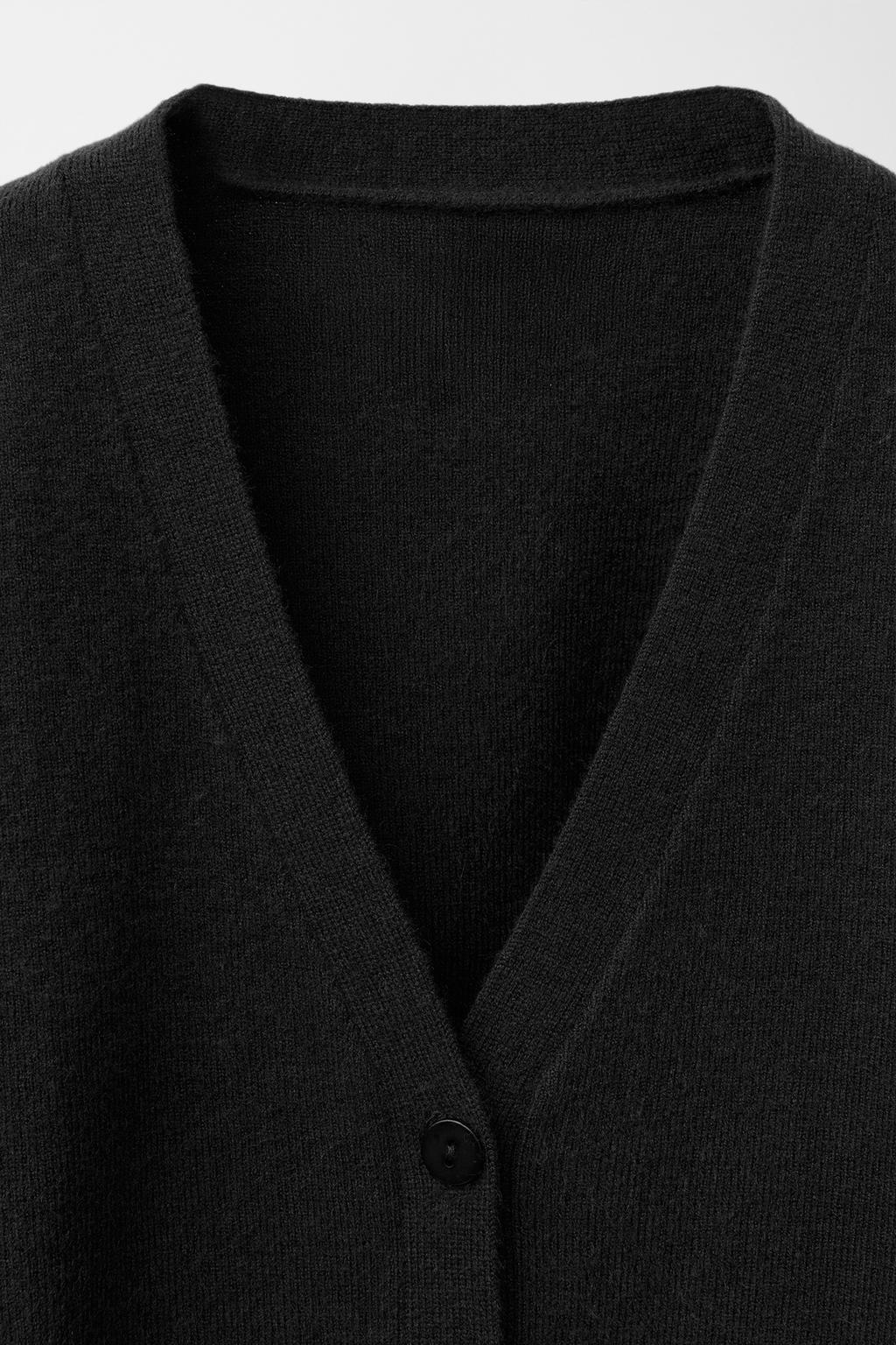 ВЯЗАНЫЙ ЖАКЕТ