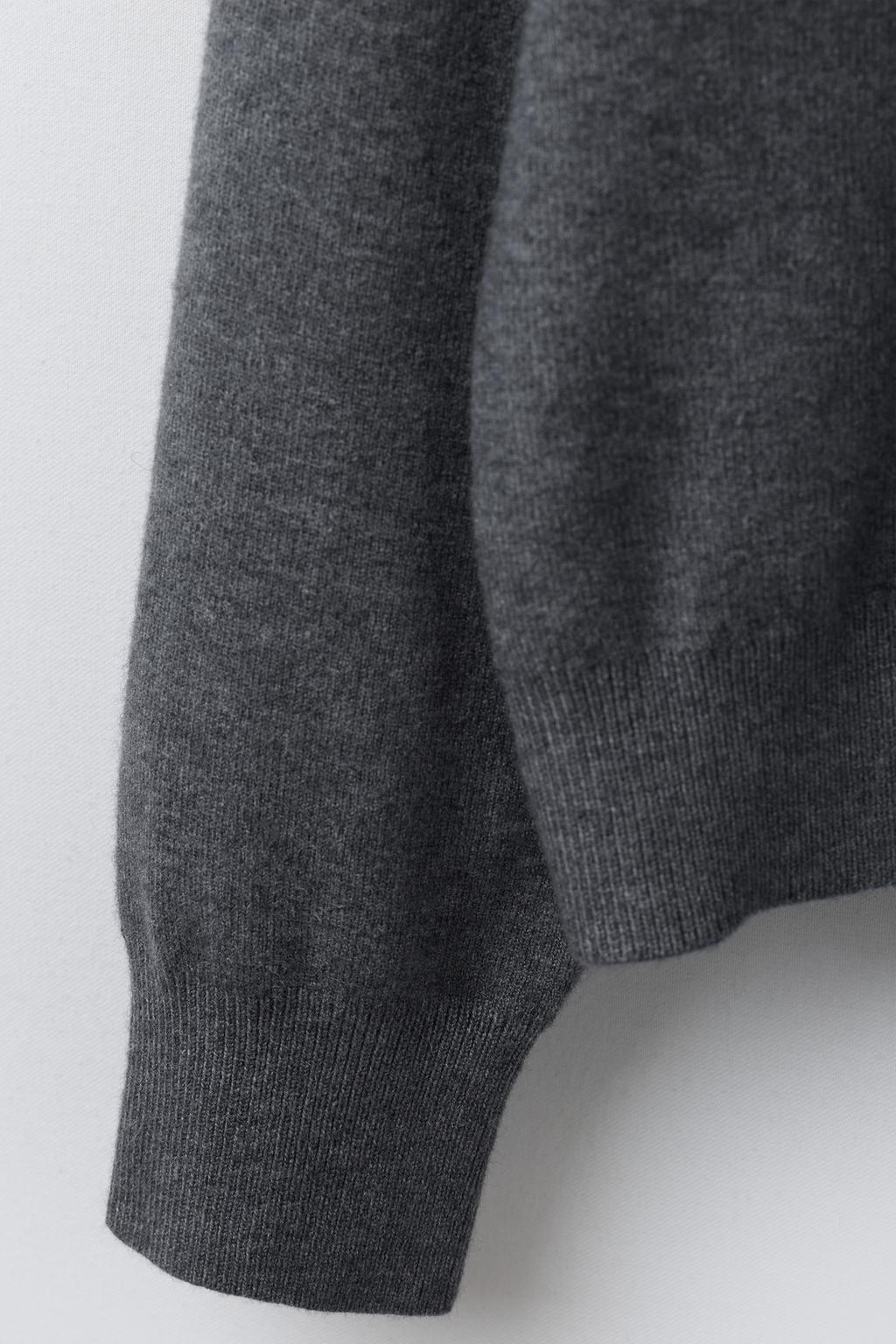 ВЯЗАНЫЙ ЖАКЕТ