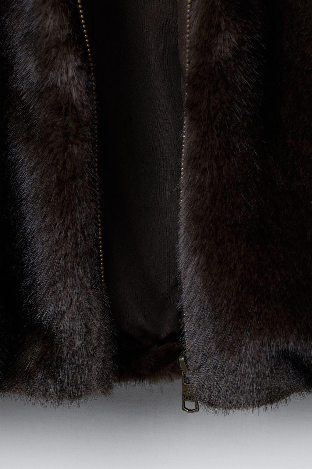 БОМБЕР ИЗ ИСКУССТВЕННОГО МЕХА