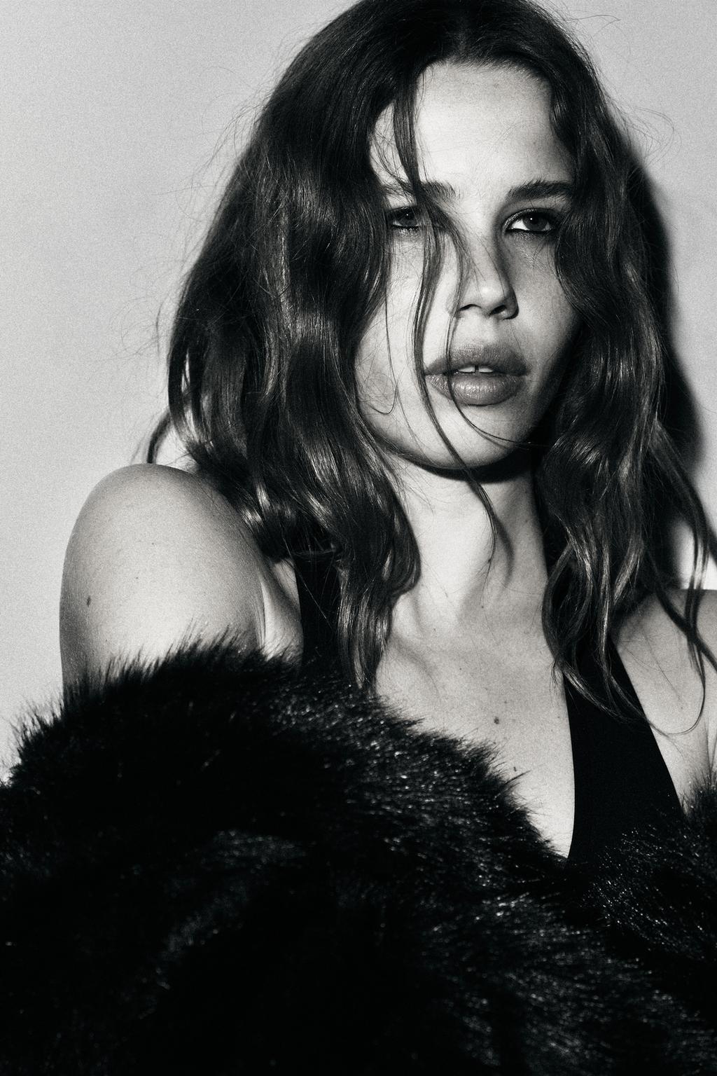 МИНИ-ЮБКА С БАХРОМОЙ