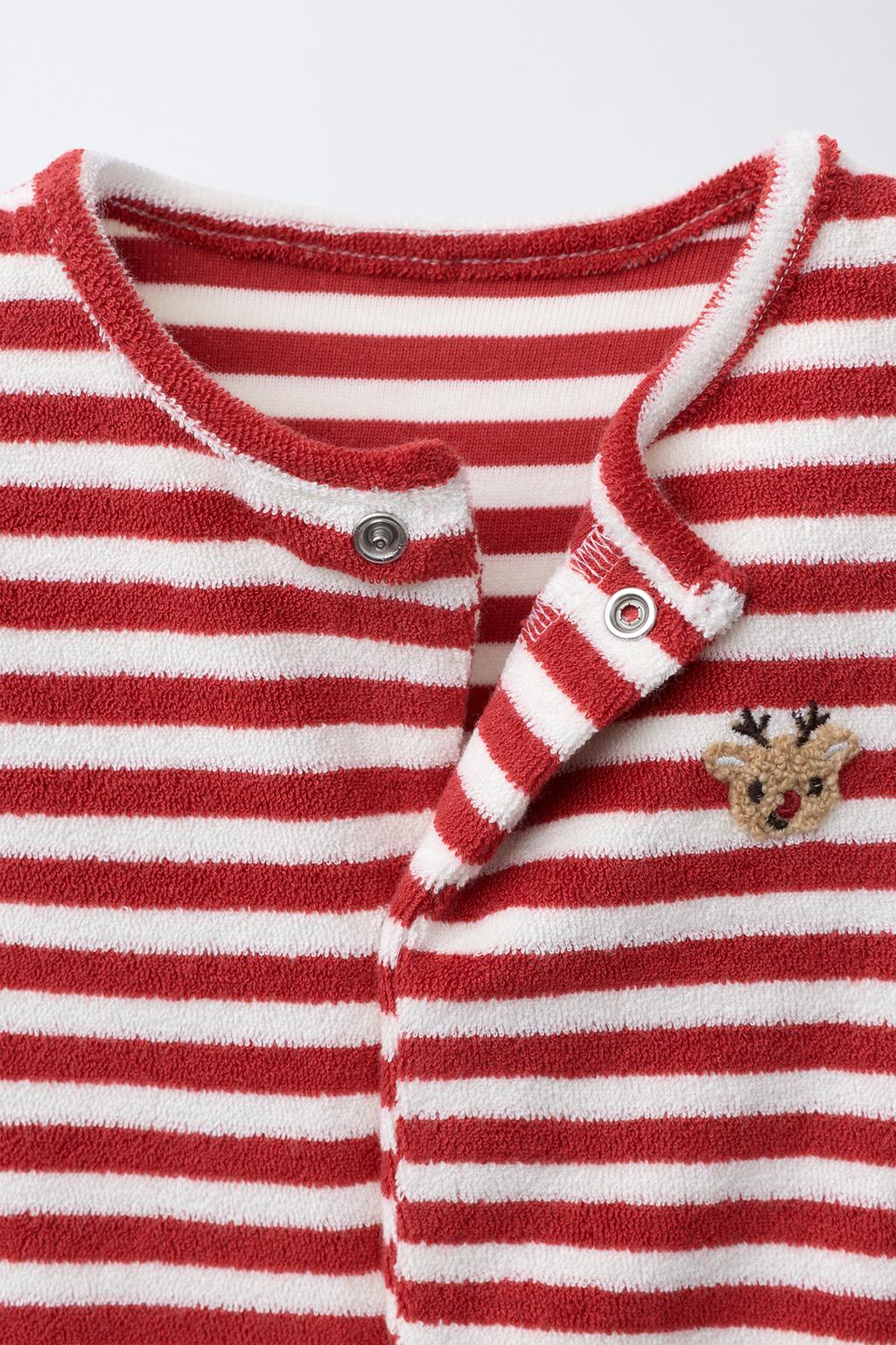 КОМБИНЕЗОН И ШАПОЧКА С ПОМПОНОМ И ПОЛОСКАМИ