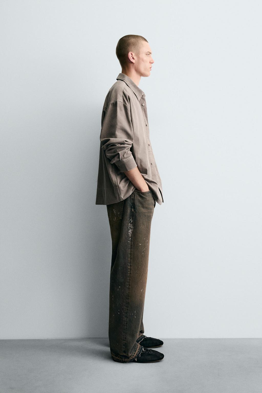 ДЖИНСЫ СВОБОДНОГО КРОЯ С БРЫЗГАМИ