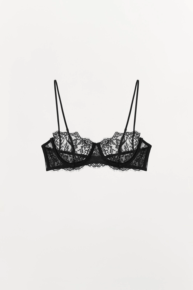 Бюстгальтер с поддержкой из кружева