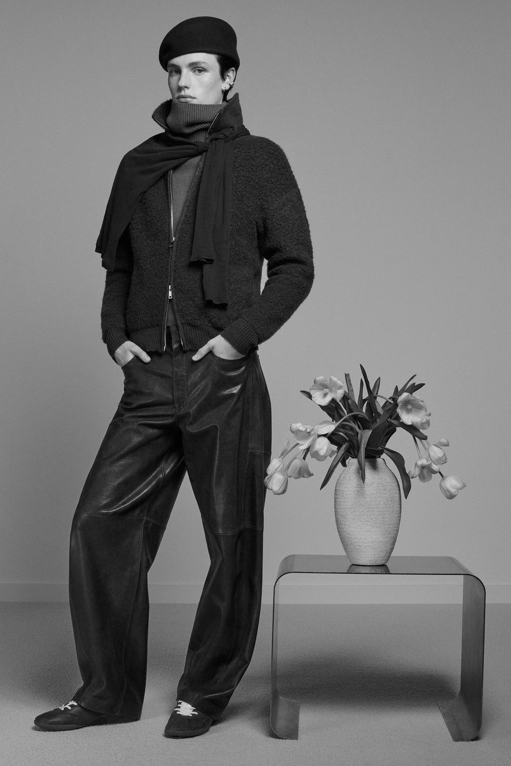 ШАПКА-КАСКЕТ ИЗ 100% ШЕРСТИ