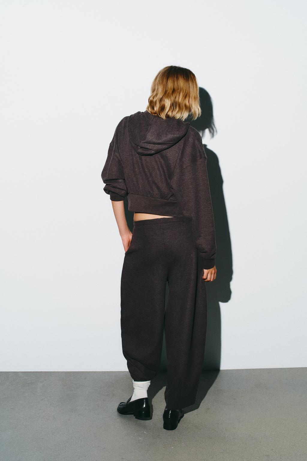 УКОРОЧЕННОЕ ХУДИ С КАПЮШОНОМ