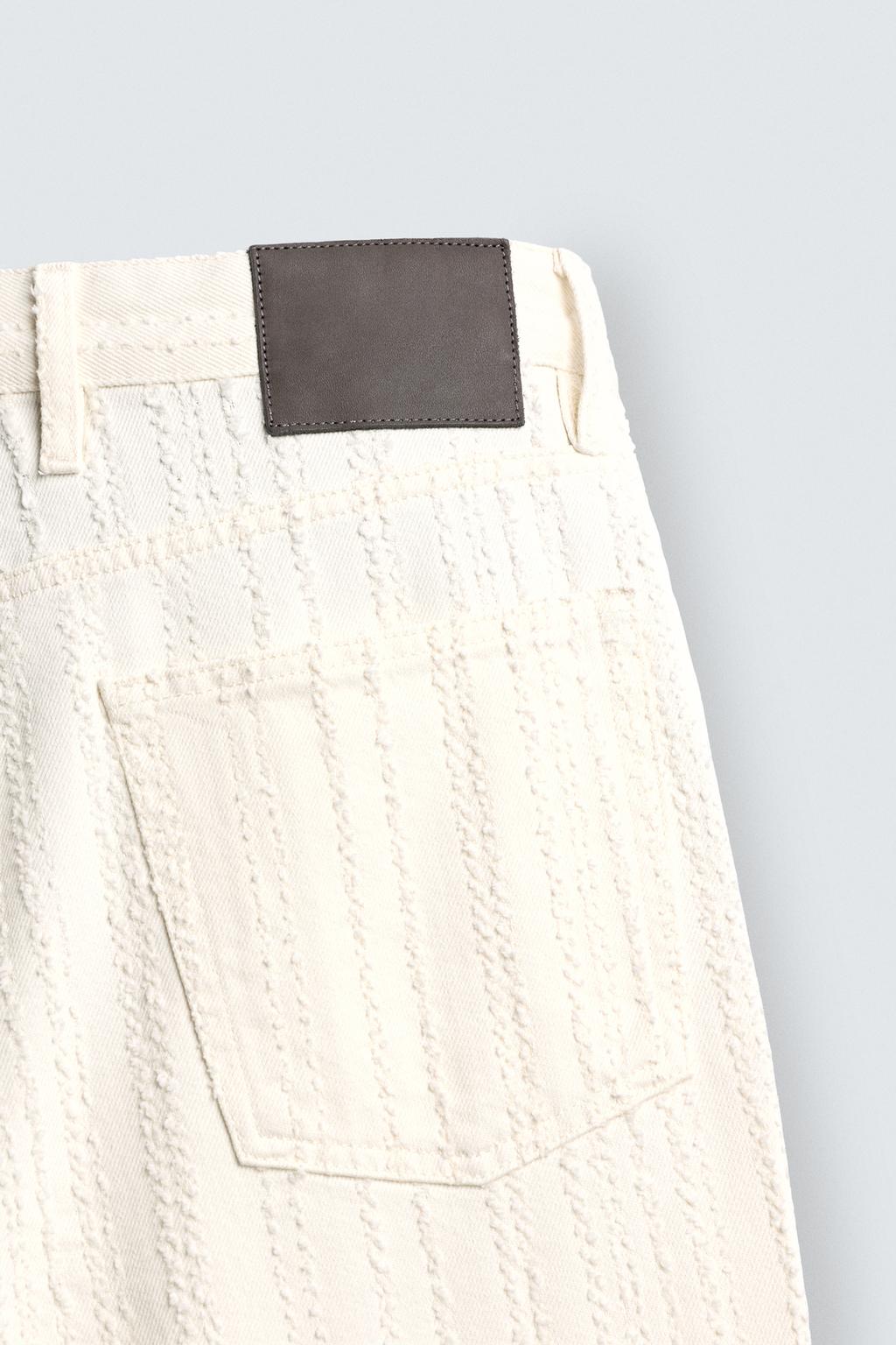 ДЖИНСЫ В ПОЛОСКУ С РЕЛЬЕФНЫМ УЗОРОМ