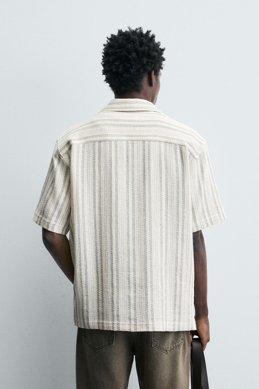 Рубашка в геометрическом джаккарде