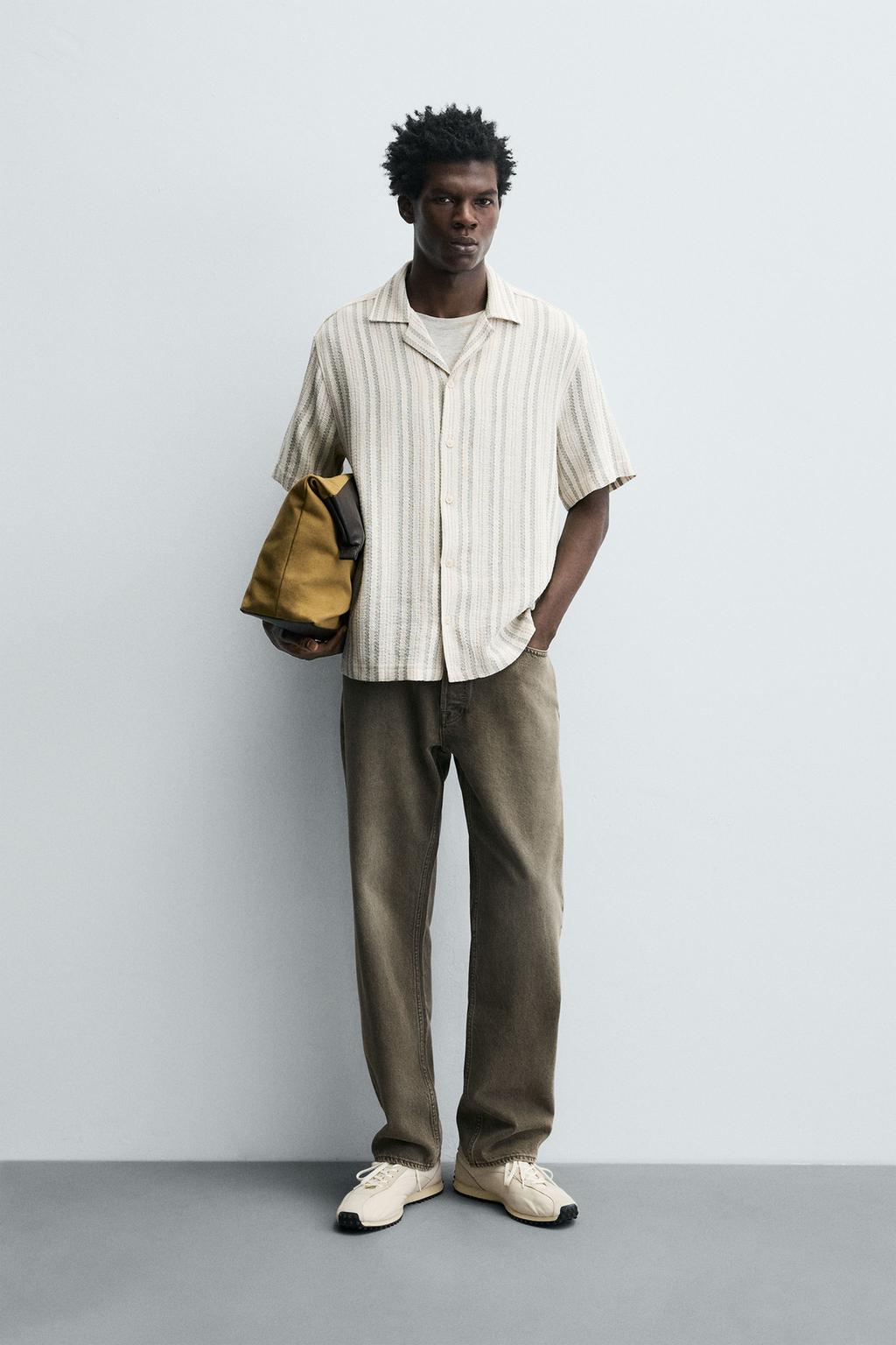 Рубашка в геометрическом джаккарде