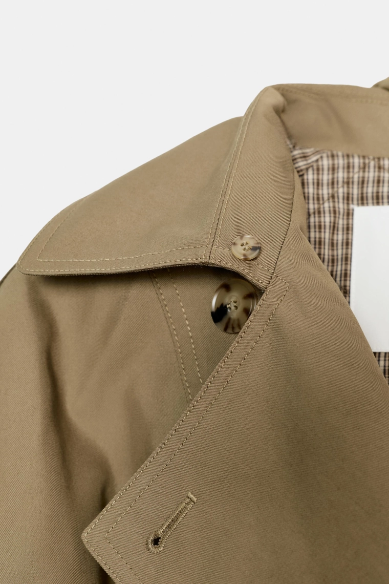 Стеганое тренч с отложным воротником из искусственного меха zw collection