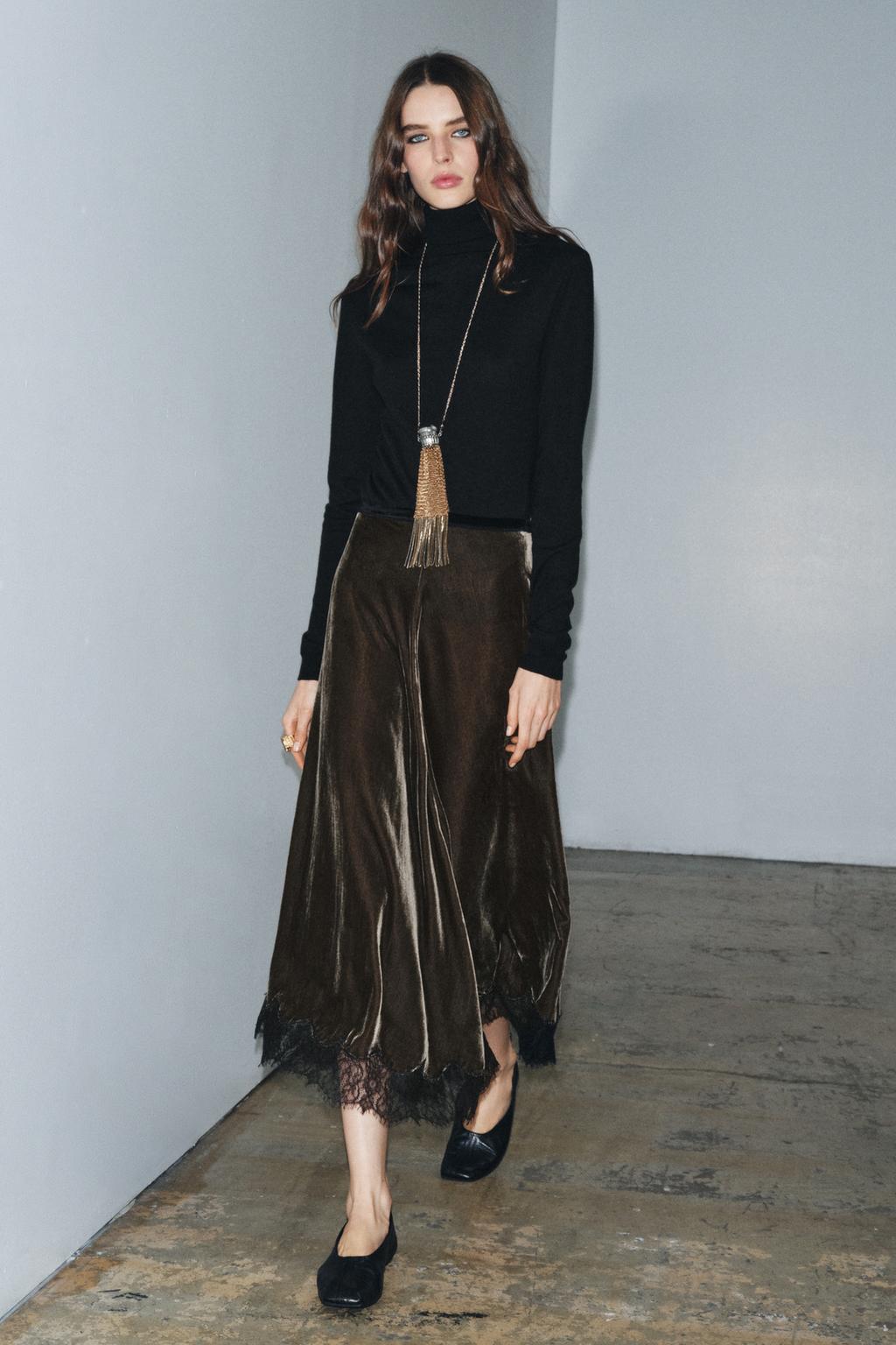 БАРХАТНАЯ ЮБКА С КРУЖЕВОМ — ZW COLLECTION LIMITED EDITION