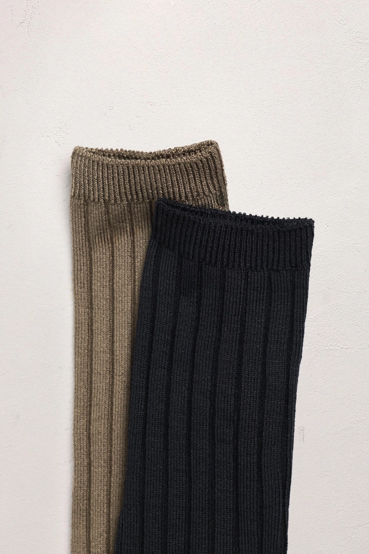 Набор из двух длинных узорчатых носков - limited edition