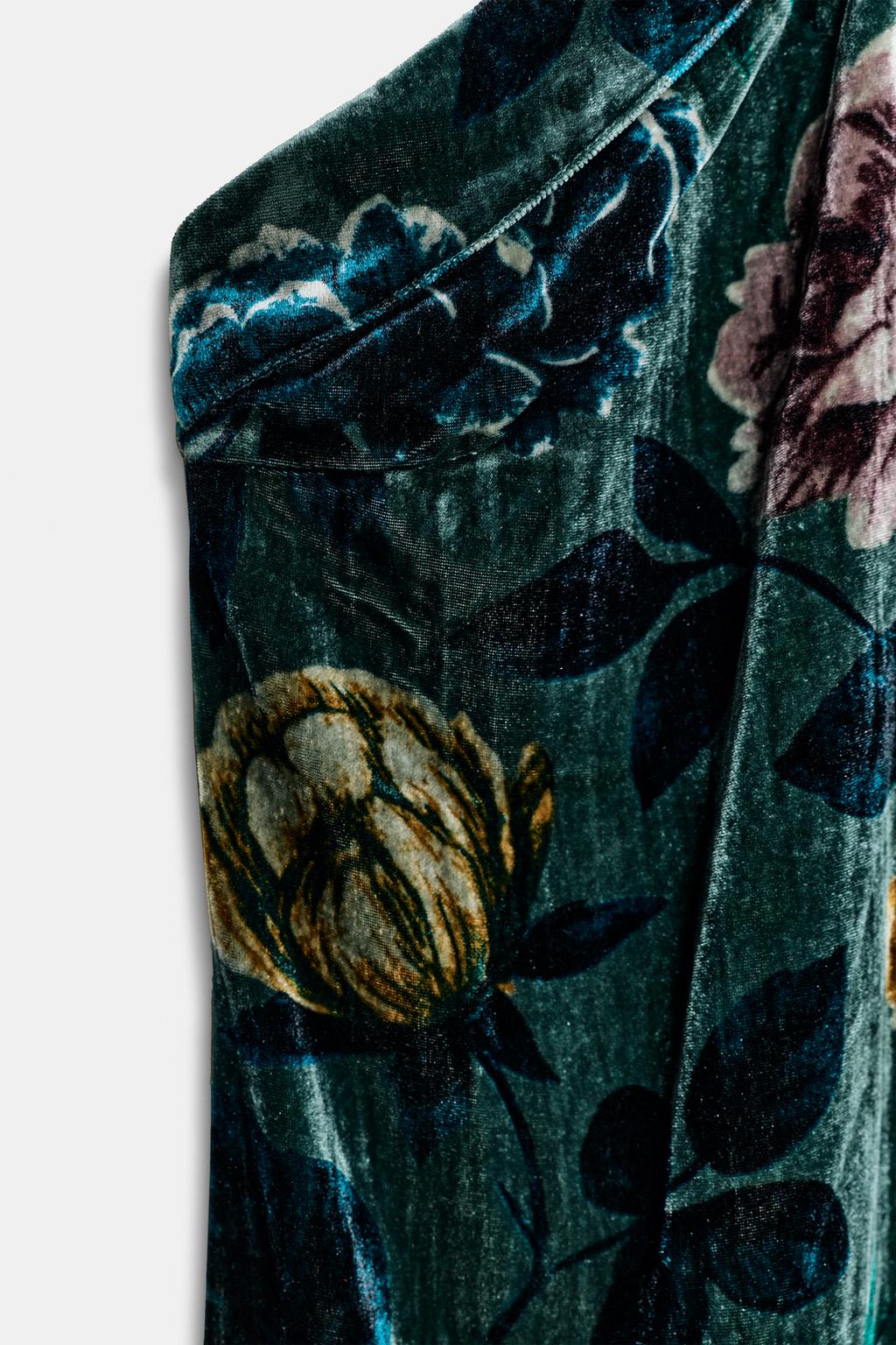 БАРХАТНОЕ ПЛАТЬЕ С БАХРОМОЙ