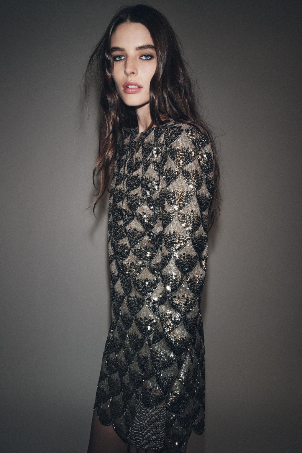 КОРОТКОЕ ПЛАТЬЕ С ПАЙЕТКАМИ — ZW COLLECTION