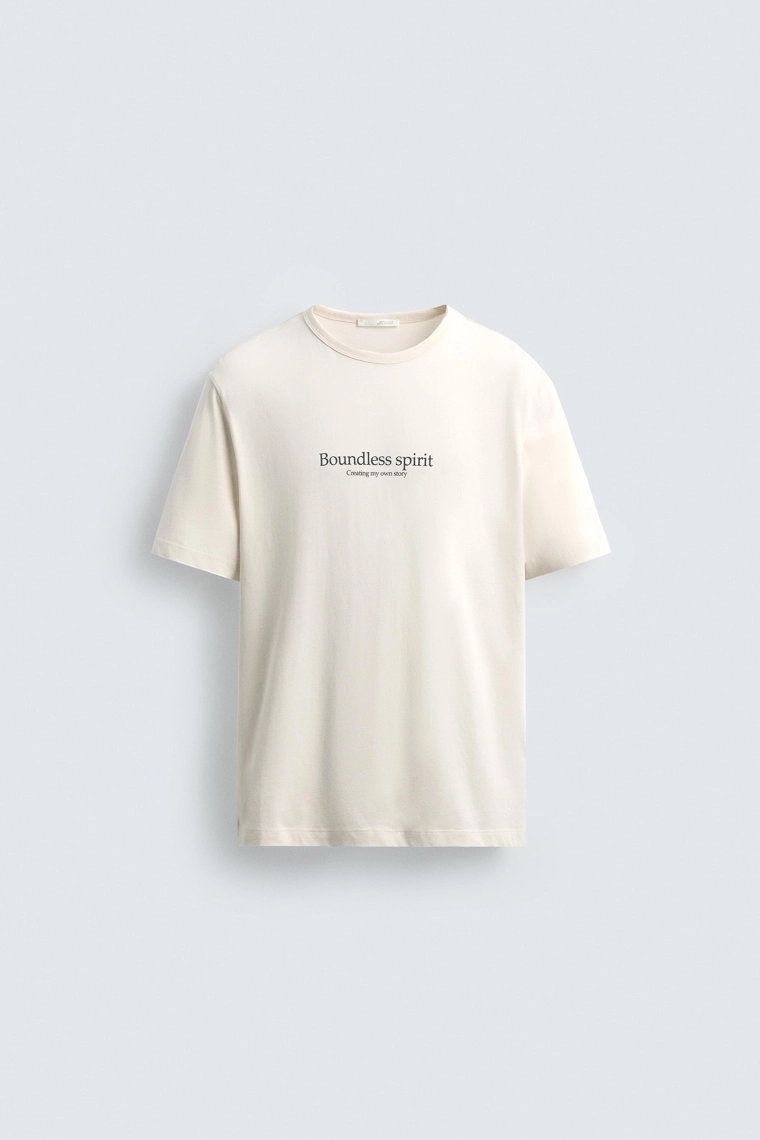 Футболка с принтом в виде текста