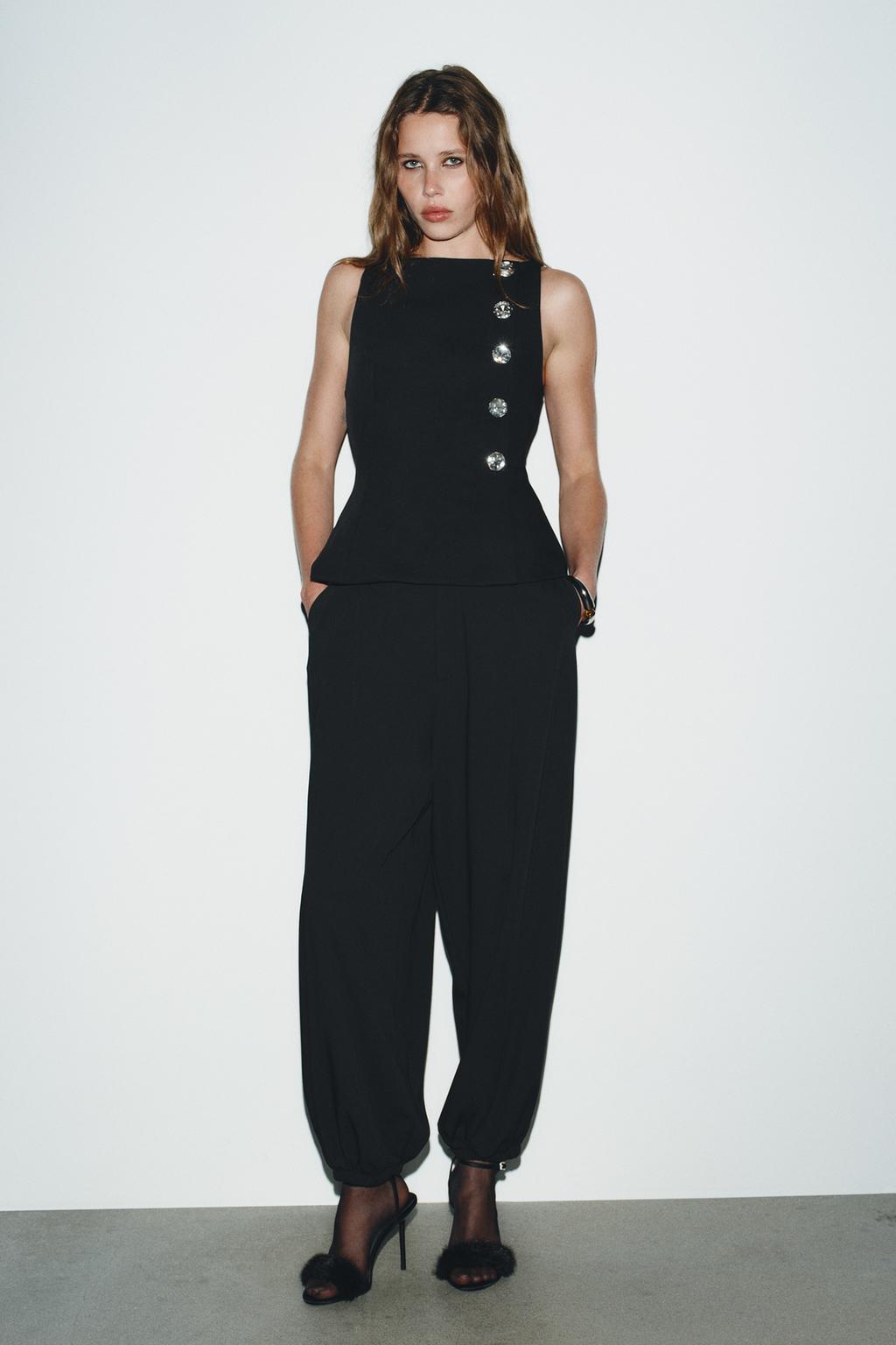 ТОП С ДЕКОРАТИВНЫМИ ПУГОВИЦАМИ