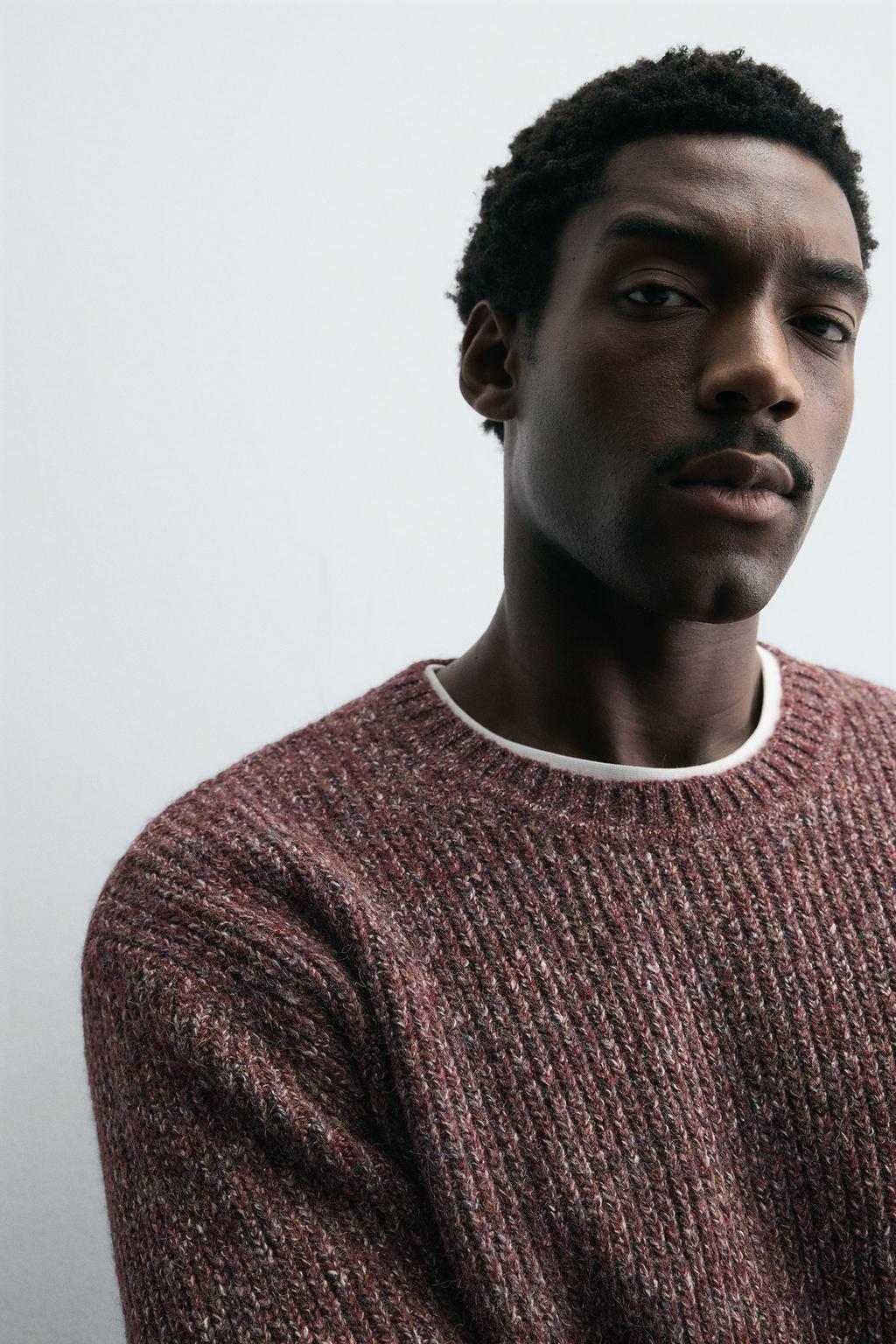 ЖЕМЧУЖНЫЙ ВЯЗАНЫЙ ДЖЕМПЕР