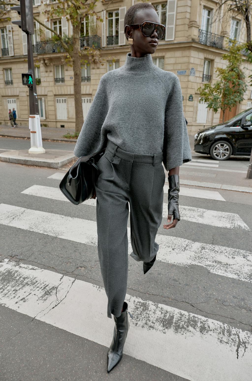 ДЖЕМПЕР С ШИРОКИМИ РУКАВАМИ