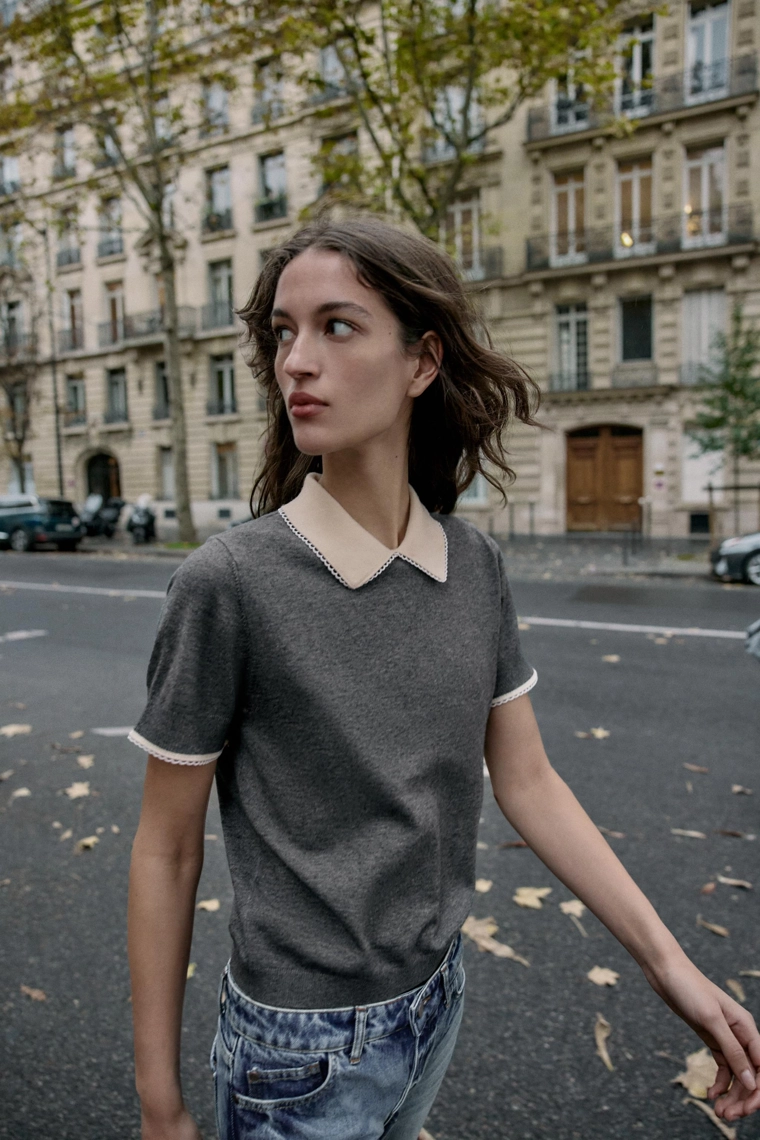 Поло-футболка с кружевными вставками