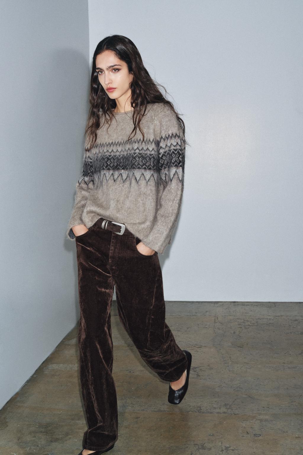 ЖАККАРДОВЫЙ СВИТЕР ИЗ ВОРСИСТОГО ТРИКОТАЖА