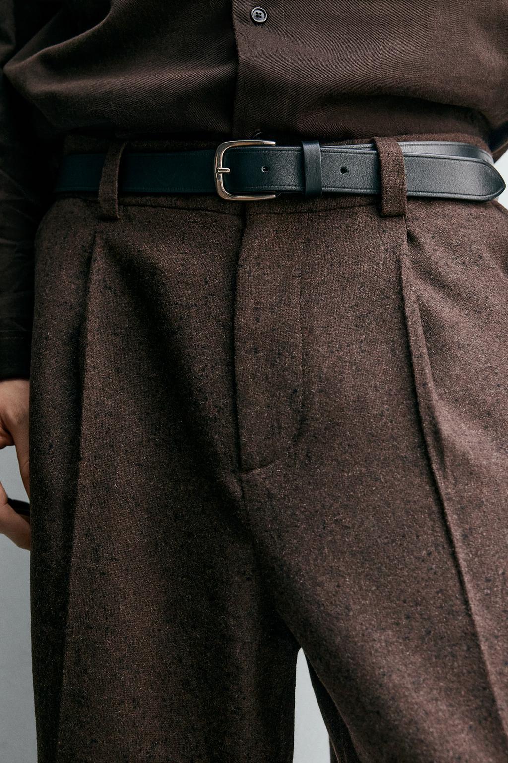 БРЮКИ С ЗАЩИПАМИ И ПУГОВИЦАМИ