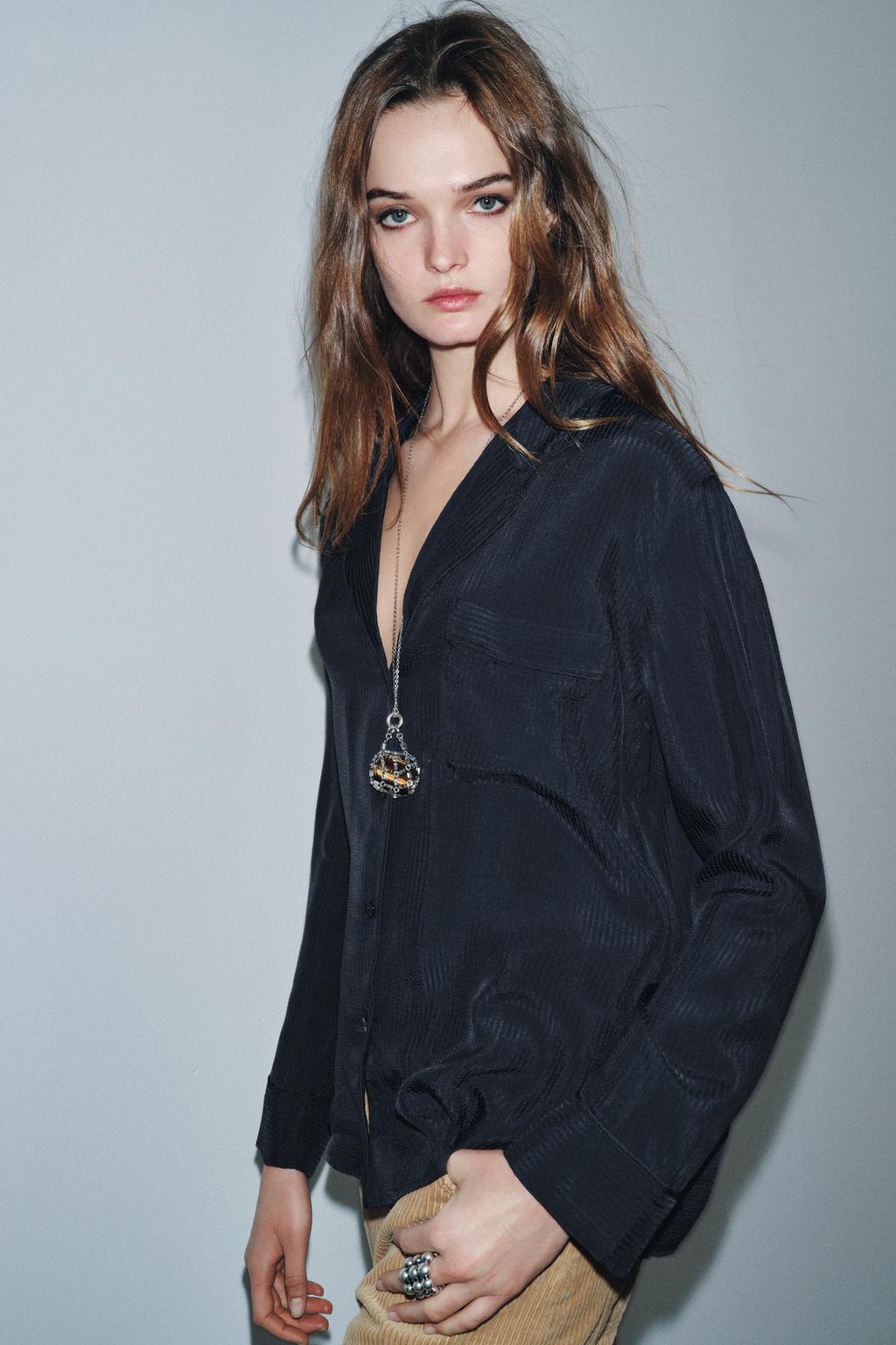 СВОБОДНАЯ РУБАШКА С КАРМАНОМ ZW COLLECTION