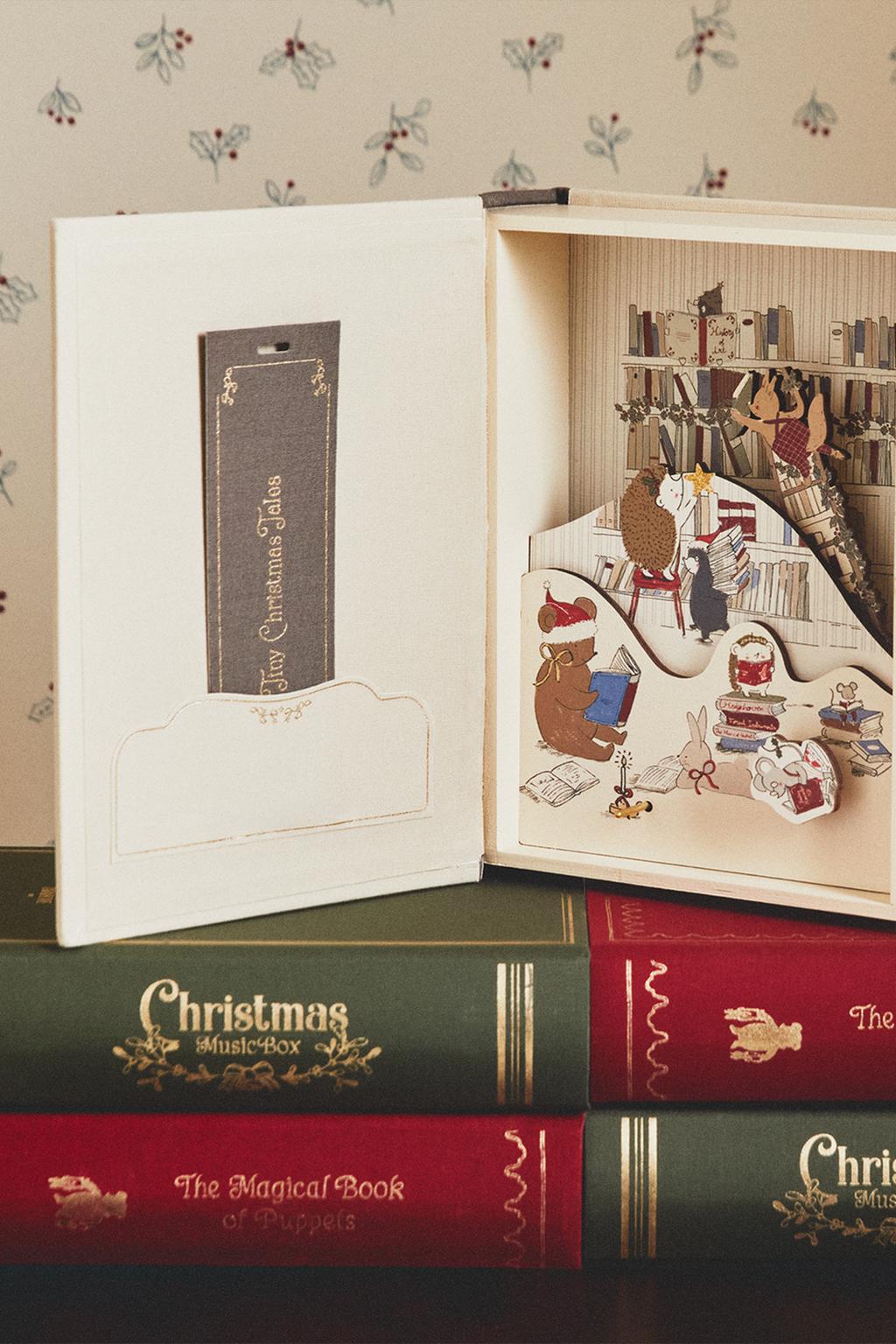Рождественская музыкальная шкатулка с книжным шкафом