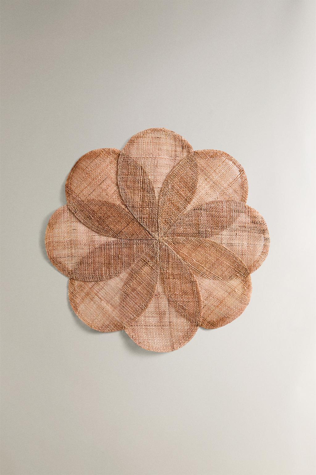 Цветочный подстаканник из рами