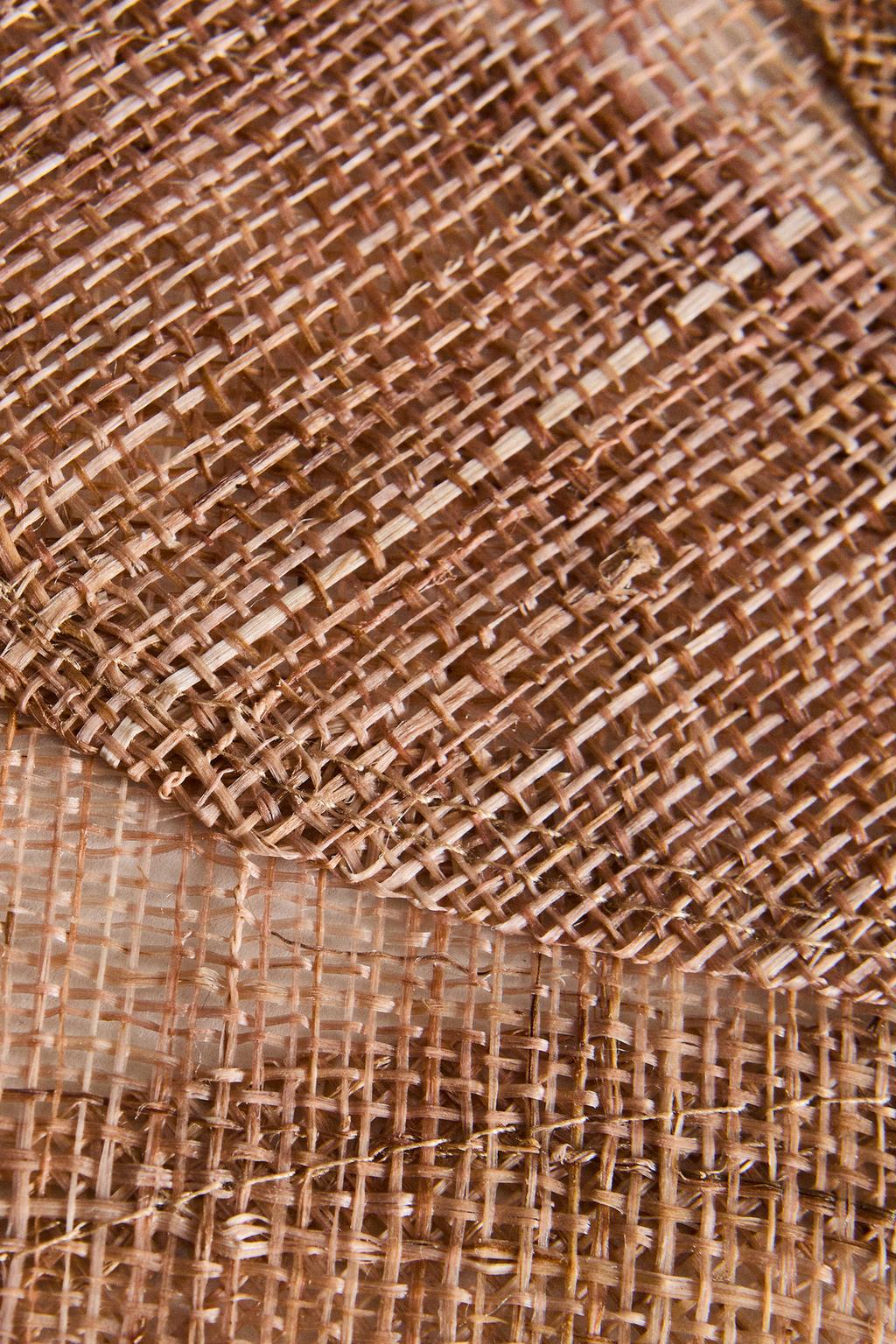 Цветочный подстаканник из рами