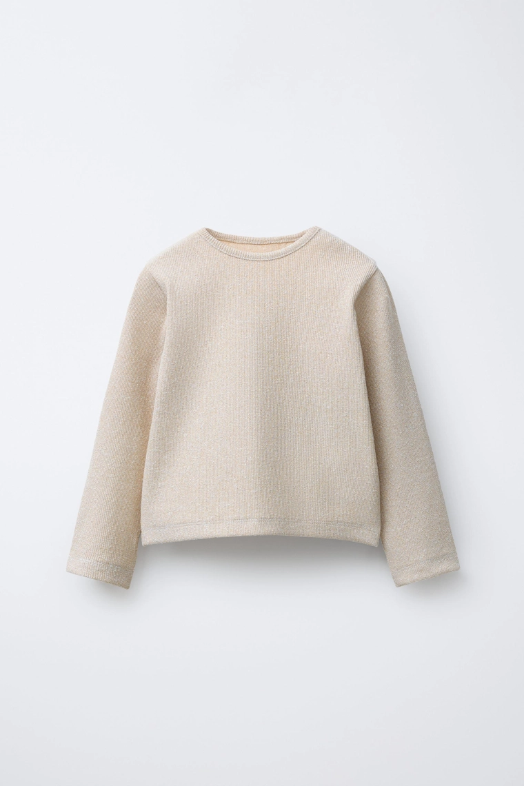 Футболка с блеском и рисунком