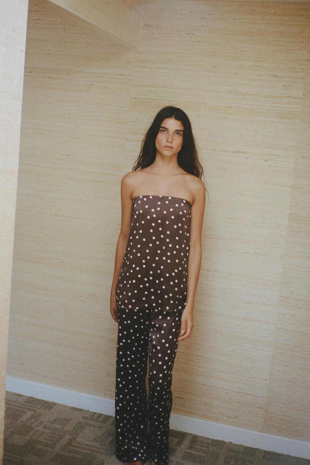 АТЛАСНЫЙ ТОП БЕЗ БРЕТЕЛЕЙ