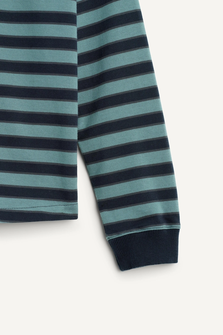 Полосатая футболка 15