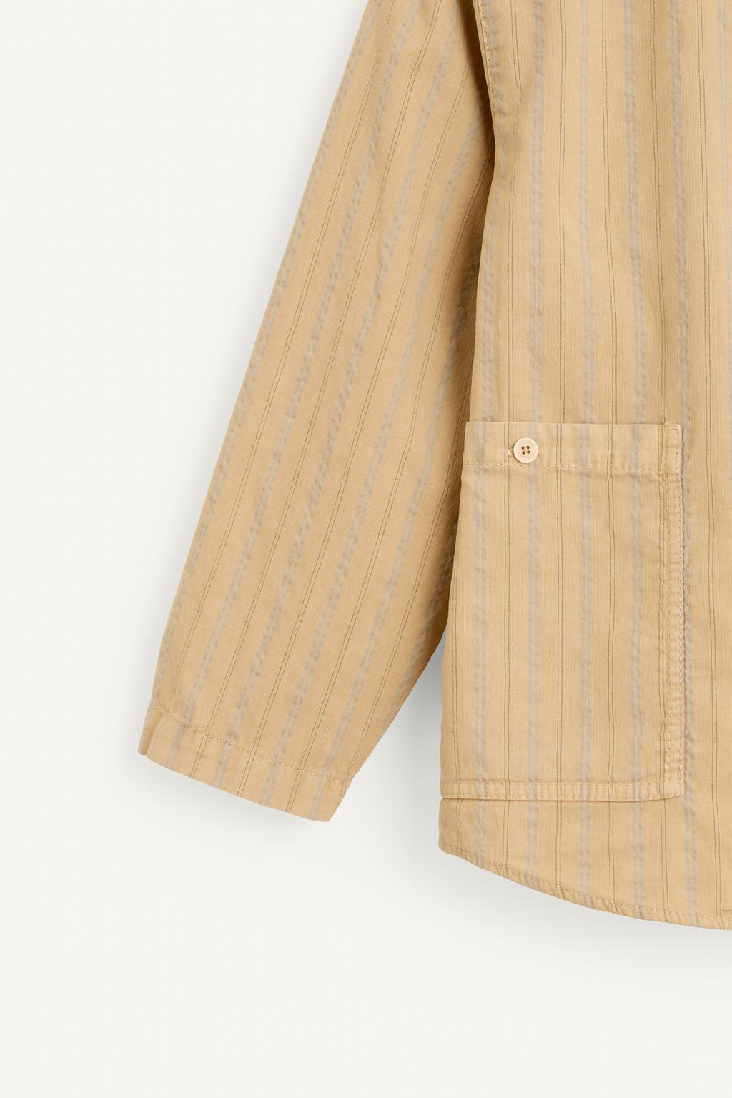 Рубашка в полоску с воротником и длинными рукавами