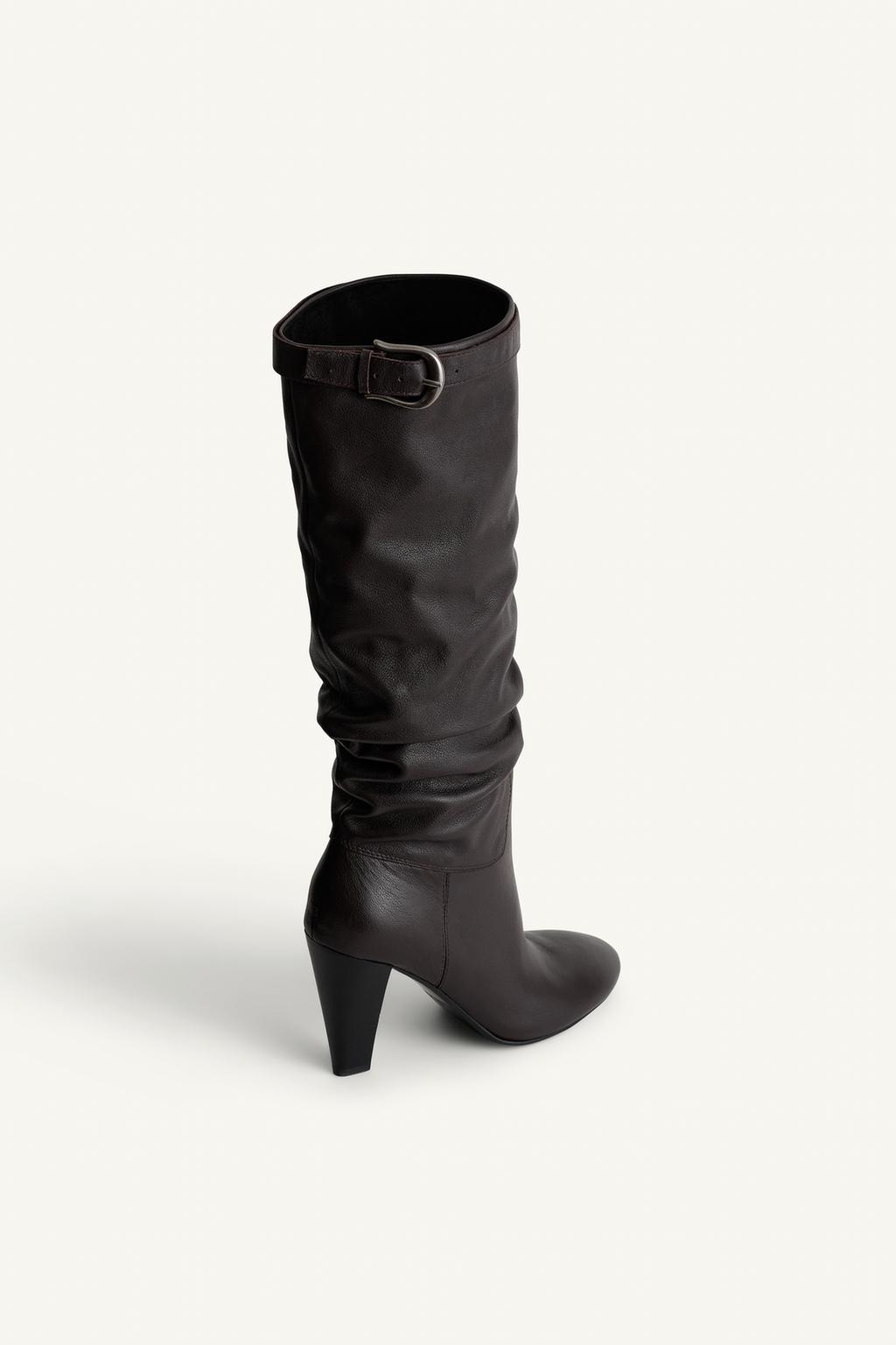 Кожаные ботфорты с ремешками