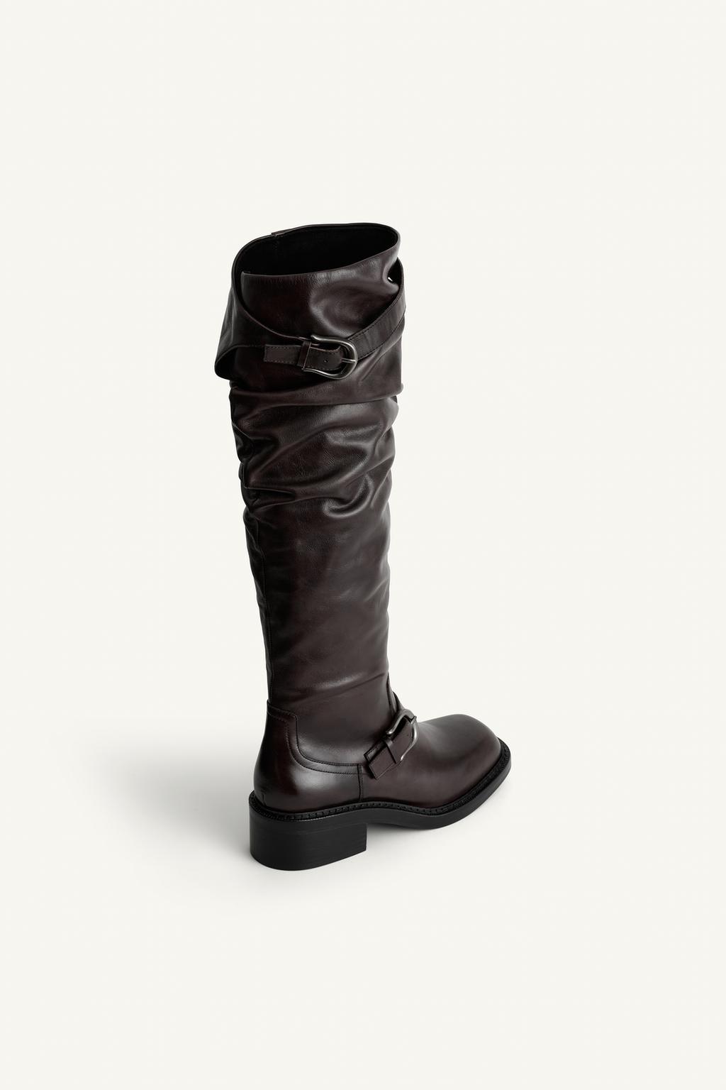 Кожаные сапоги с пряжками