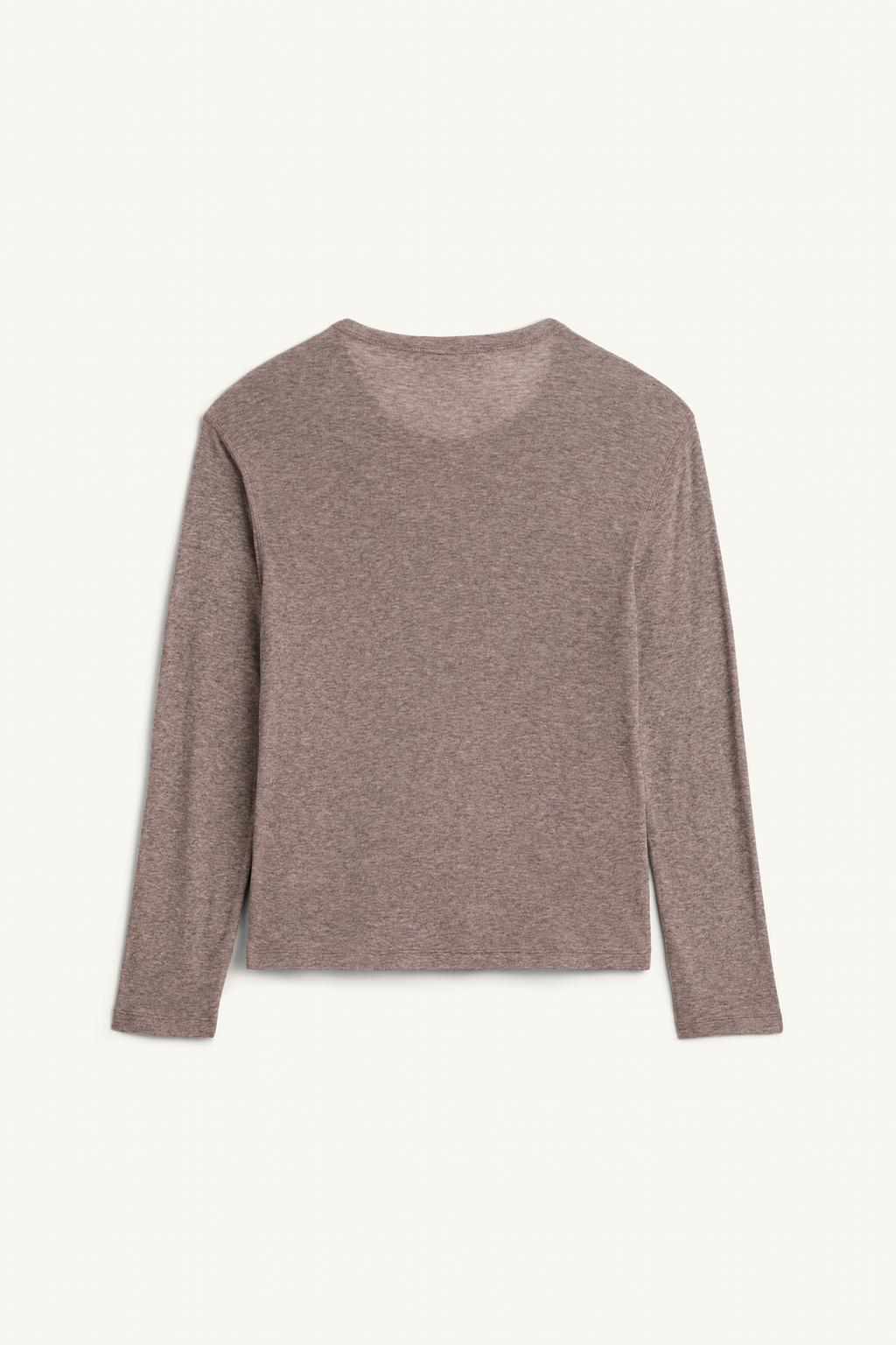 Футболка с длинным рукавом