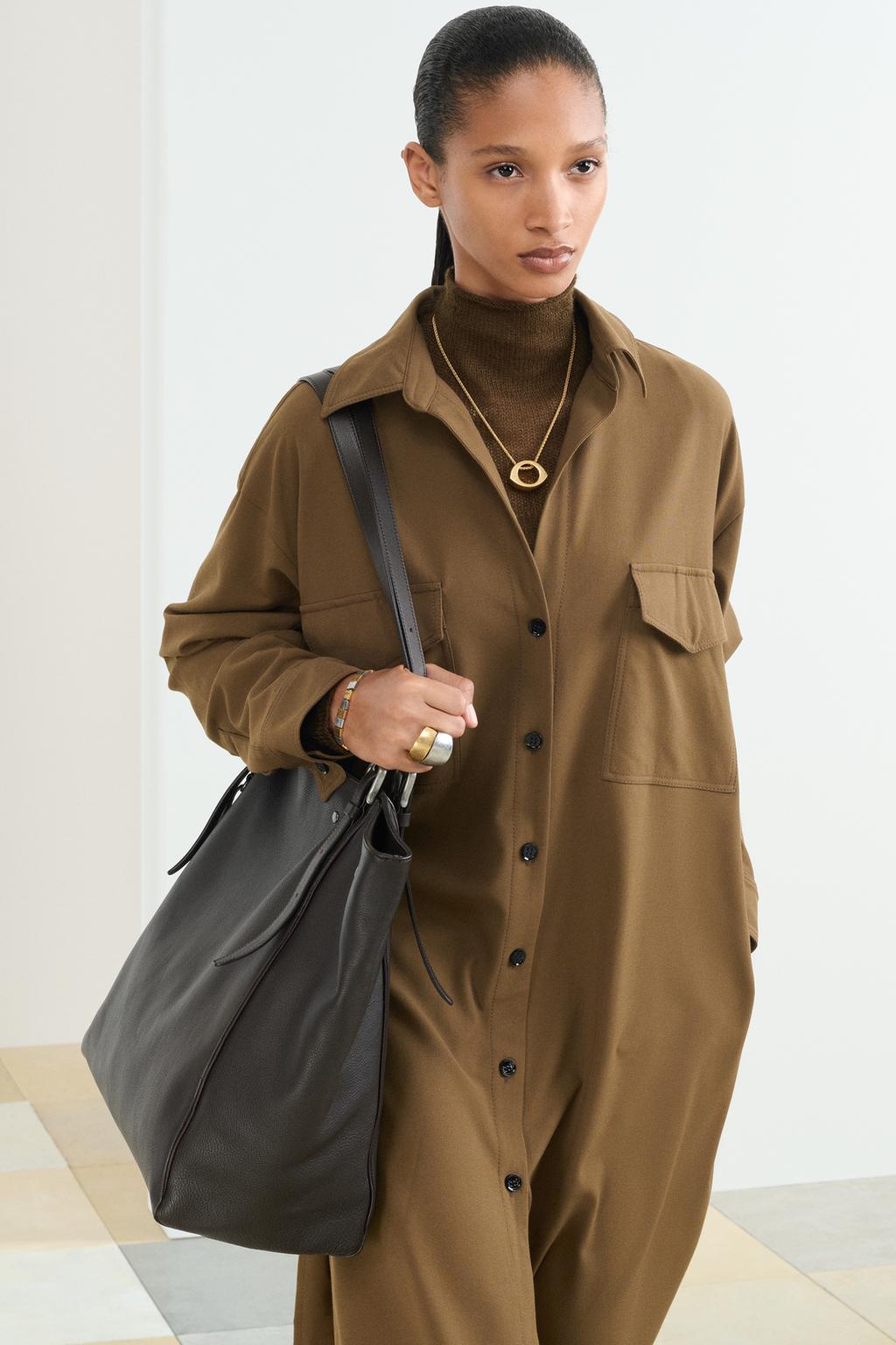 Золотое кольцо в форме овала (набор из двух штук)