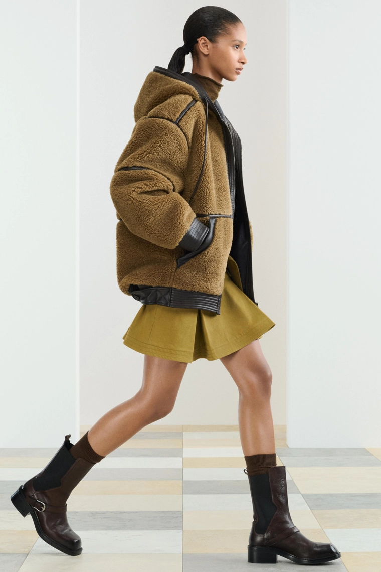 Куртка с капюшоном