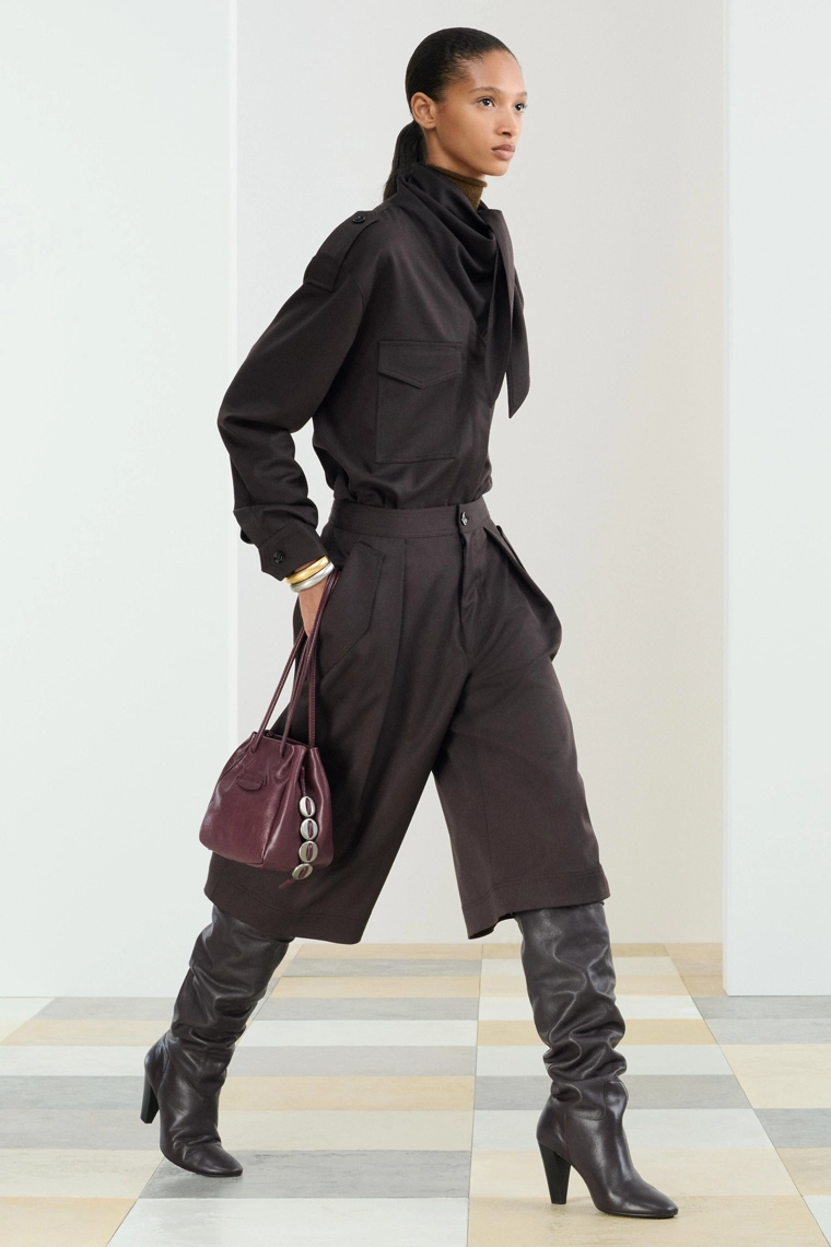 Рубашка с воротником-шарфом