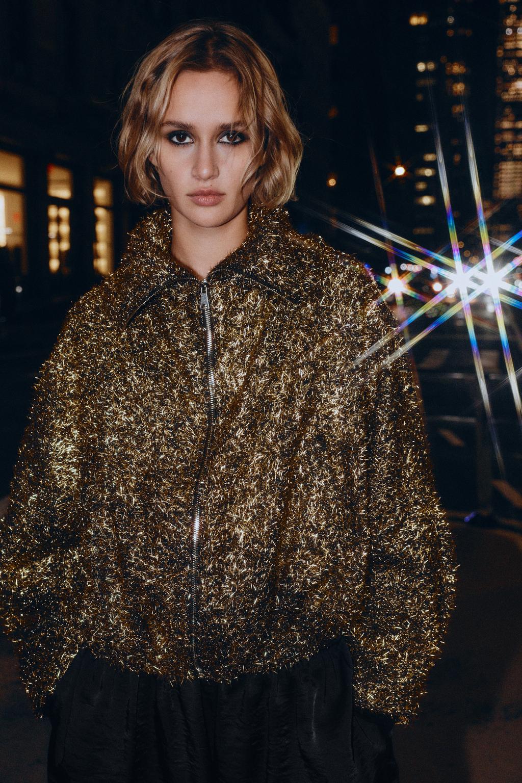 БОМБЕР С МЕТАЛЛИЗИРОВАННОЙ НИТЬЮ